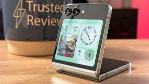 Samsung Galaxy Z Flip 6 Akan Pakai Chip Exynos atau Snapdragon?