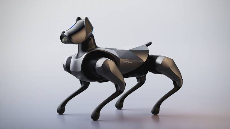 Para Pengunjung Booth Xiaomi Disuguhkan Cyber Dog 2